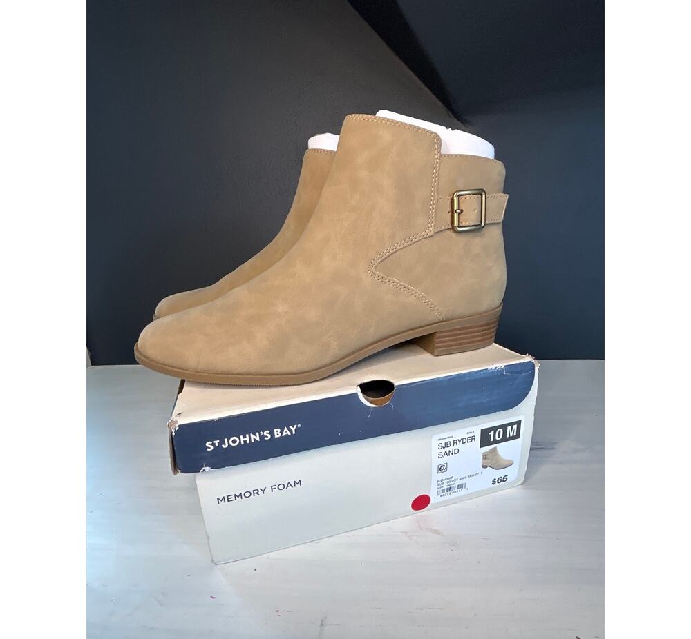 St. John's Bay Ryder Ankle Boot Sand Tan Faux Leather Size 10 M Memory Foam